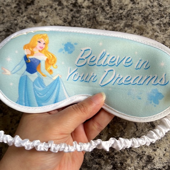Disney Parks Sleeping Beauty Princess Aurora Reversible Sleeping Eye Mask - Picture 4 of 7